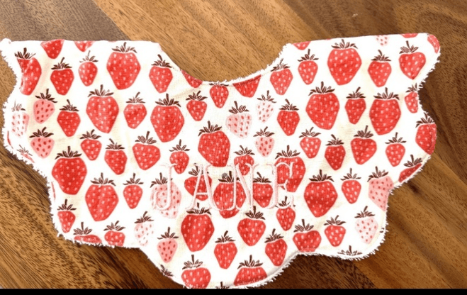 Recalled Personalized Baby Bibs and Stroller Bags — The snap can detach from the recalled bibs and stroller bags, posing a…